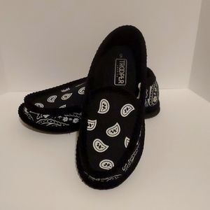 Trooper America bandana house shoes